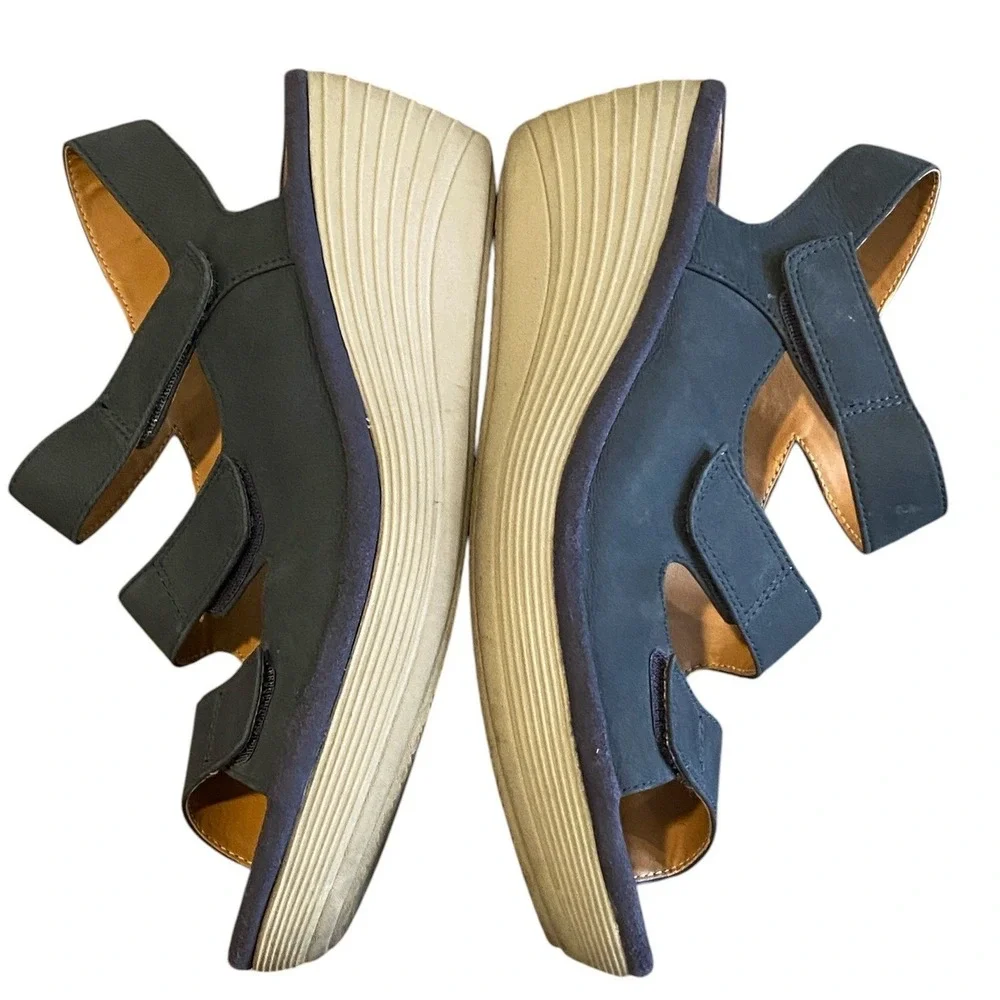 Clarks Collection Reedly Juno Wedge Sandals Womens 8 Triple Strap Comfort #58N